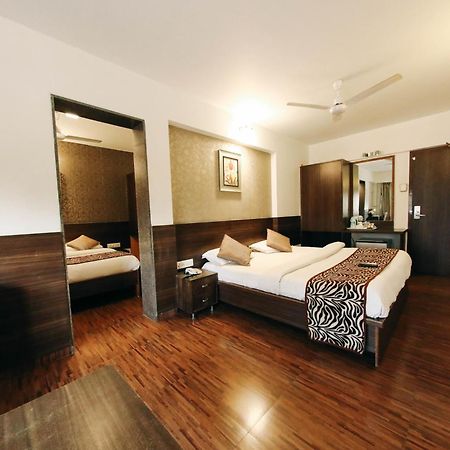 Hotel Maharana Inn Chembur Bombaj Zewnętrze zdjęcie