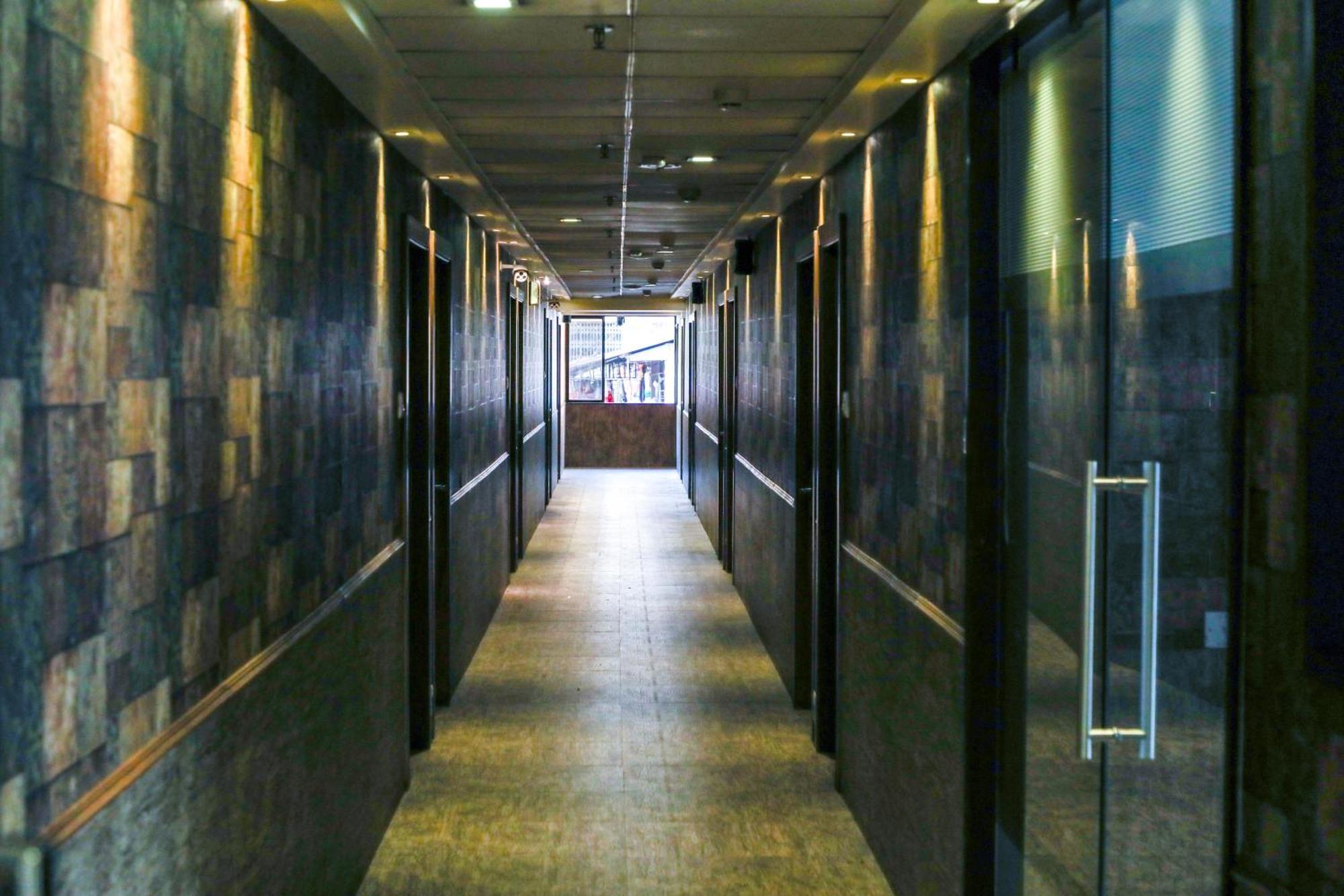 Hotel Maharana Inn Chembur Bombaj Zewnętrze zdjęcie