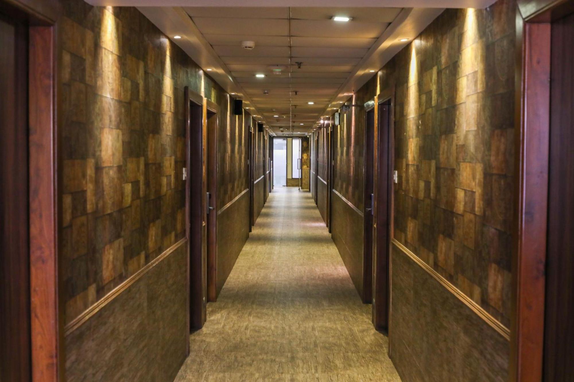 Hotel Maharana Inn Chembur Bombaj Zewnętrze zdjęcie