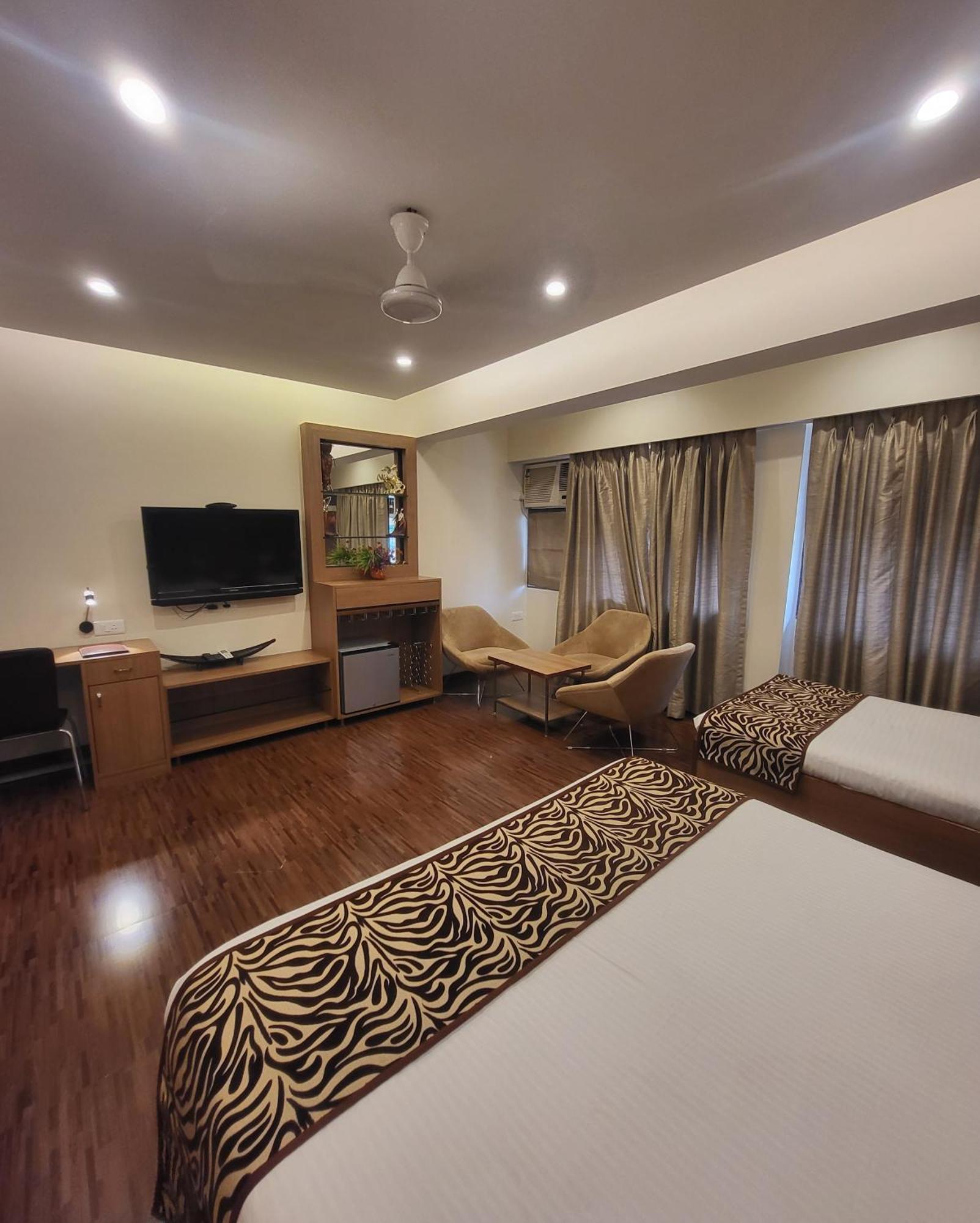 Hotel Maharana Inn Chembur Bombaj Zewnętrze zdjęcie
