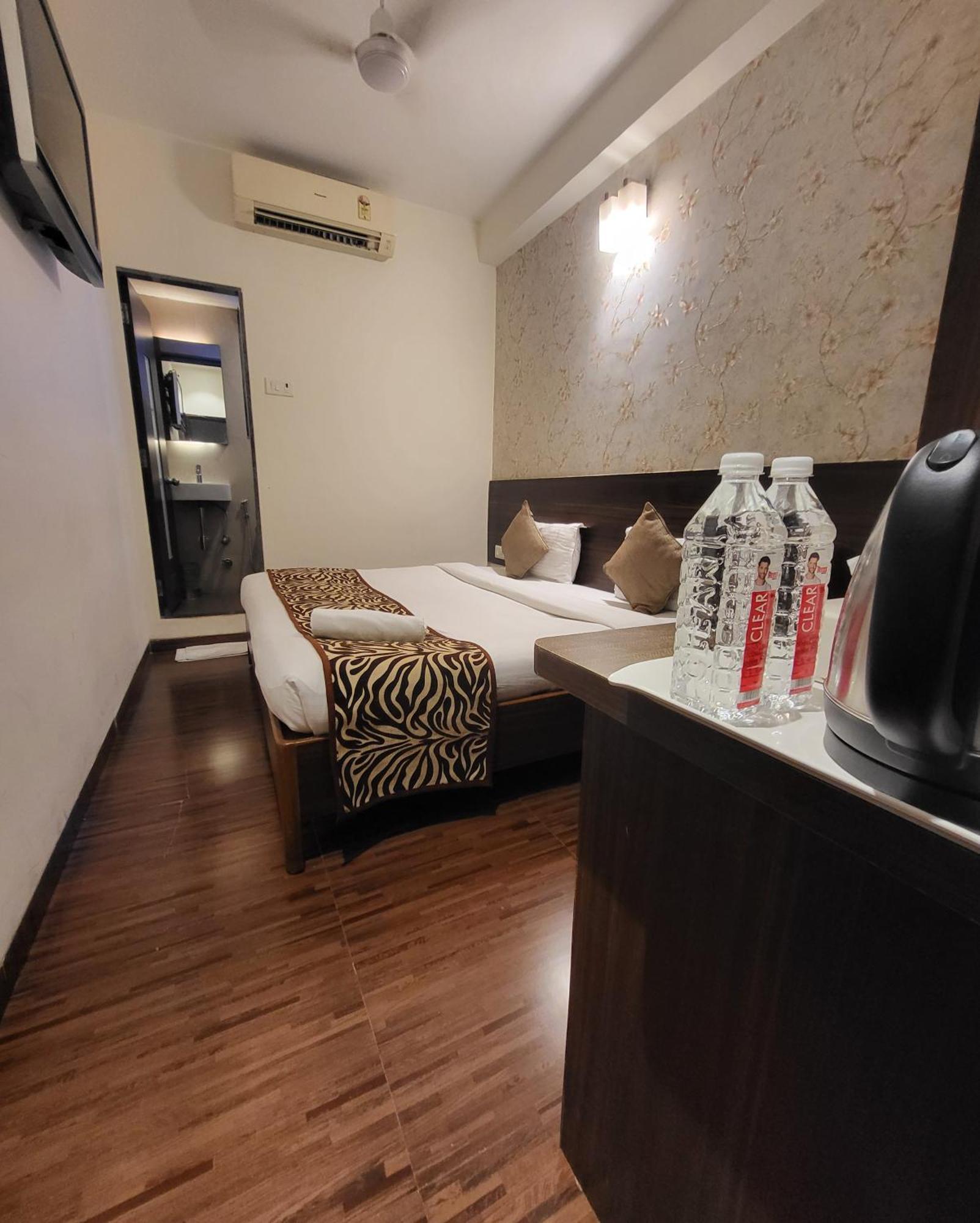 Hotel Maharana Inn Chembur Bombaj Zewnętrze zdjęcie