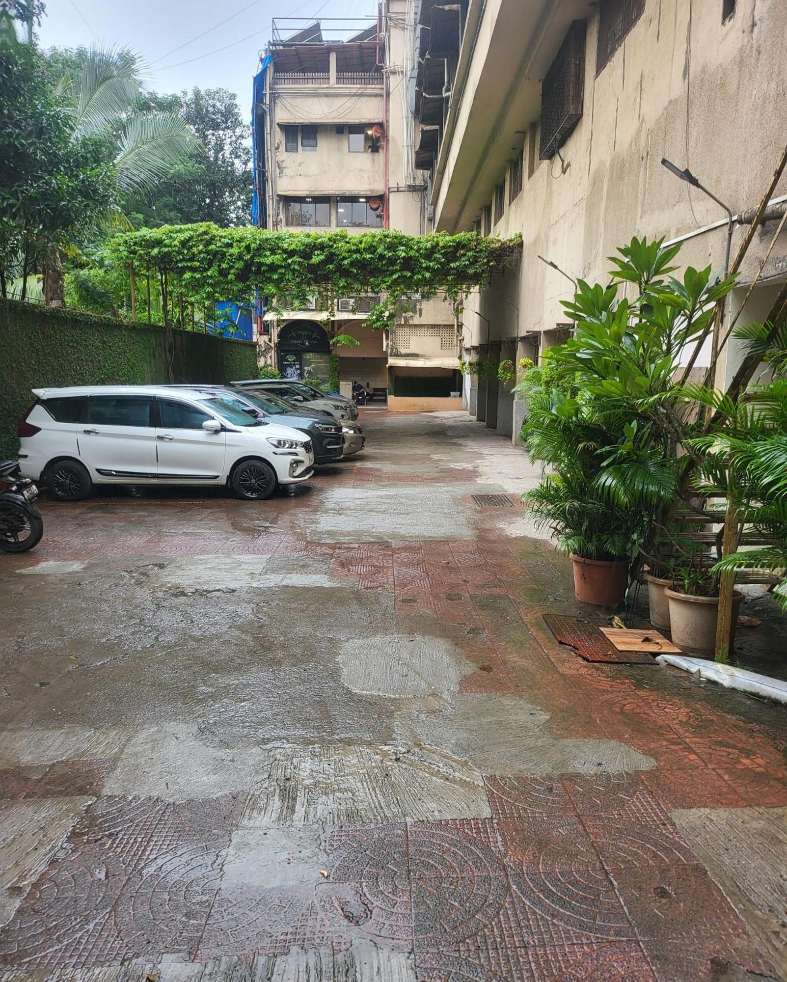 Hotel Maharana Inn Chembur Bombaj Zewnętrze zdjęcie