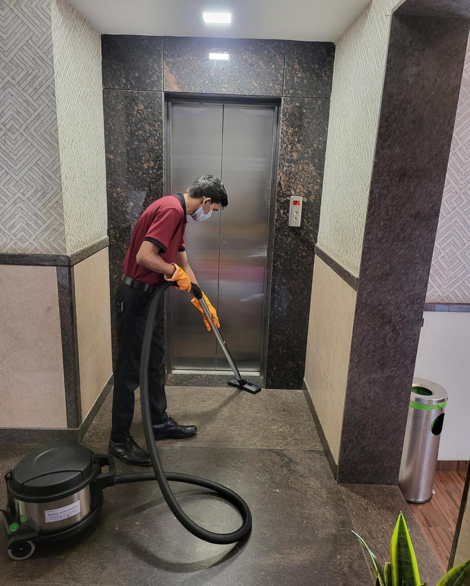 Hotel Maharana Inn Chembur Bombaj Zewnętrze zdjęcie
